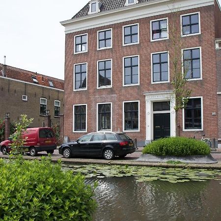 Canal House In Historic City Center Гауда Екстериор снимка